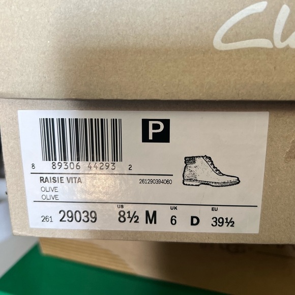 NWT Clarks | OLIVE Raisie Vita Leather Ankle Boot - Women
Clarks - Picture 6 of 6